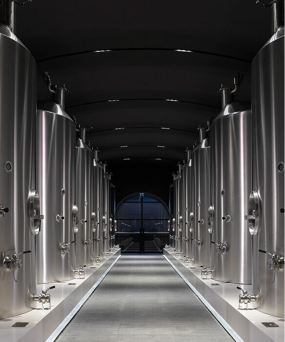 Lassemblage des vins de reserve Laurent Perrier 2