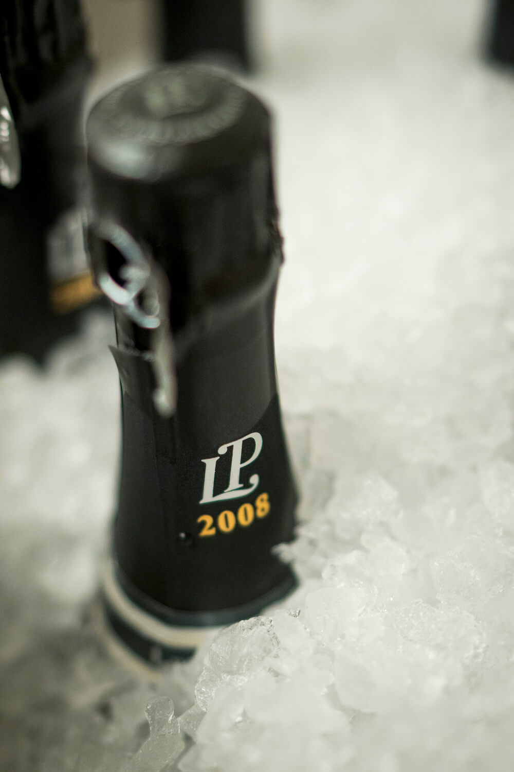 Bouteille de champagne LP 2008 sur glace