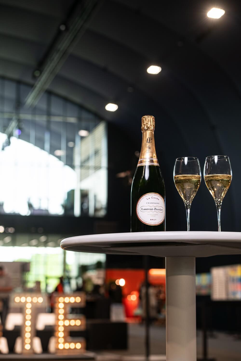 La Cuvée Champagne glasses Taste of Paris