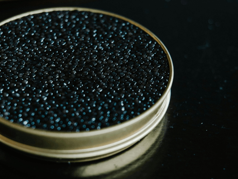 What Wine Should You Drink with Caviar? The Perfect Pairing Between Black Diamond and Exceptional Champagne