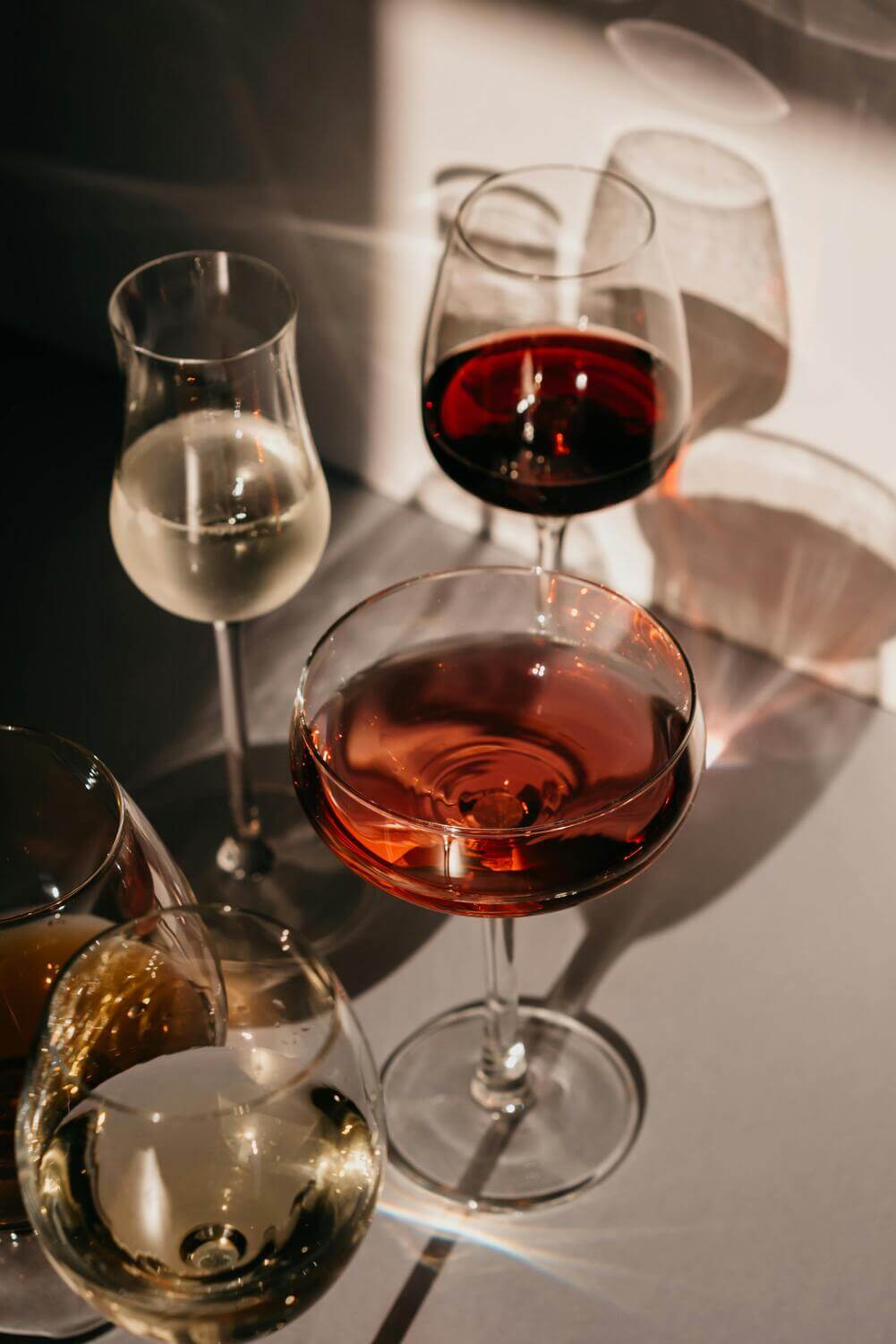 verres de vins rouge blanc rosé