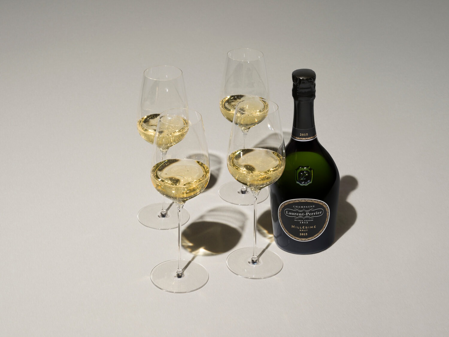 champagne laurent perrier millésimé 2025 verres